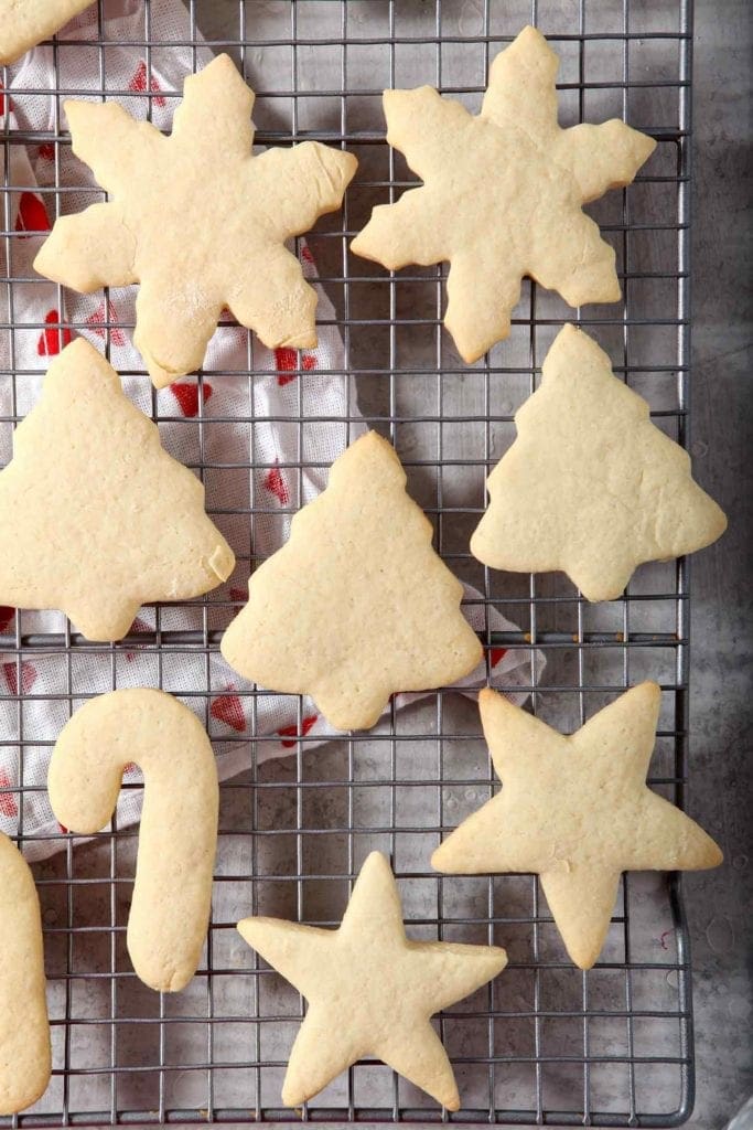 Just baked All-Butter Tea Cake Cookies cool on a wire cooling rack