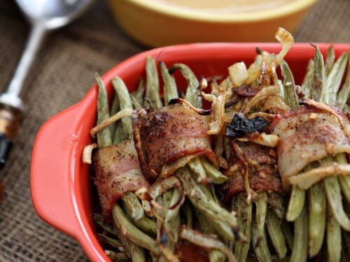 green beans wrapped in bacon with catalina dressing Bacon-Wrapped Green Bean Bundles with Homemade Catalina Dressing