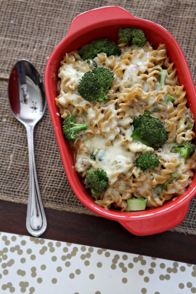 Chicken and Broccoli Macaroni and Cheese // The Speckled Palate