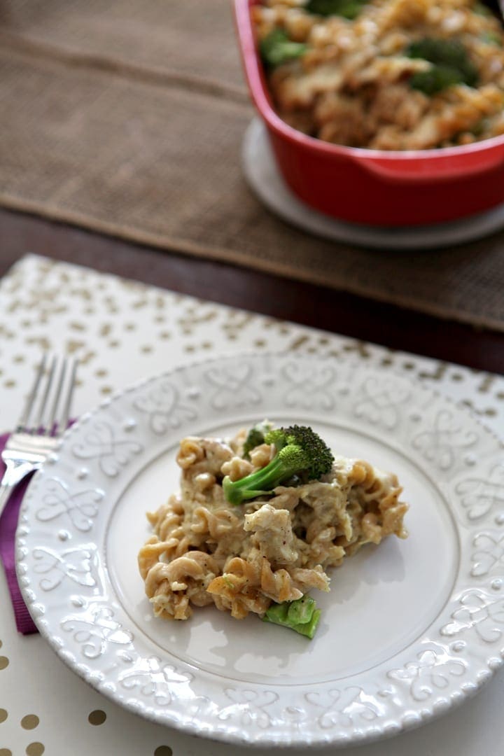 Chicken and Broccoli Macaroni and Cheese // The Speckled Palate
