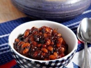 Sriracha Baked Beans