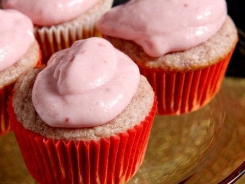 Small-Batch Strawberry Cupcakes with Strawberry Cream Cheese Icing