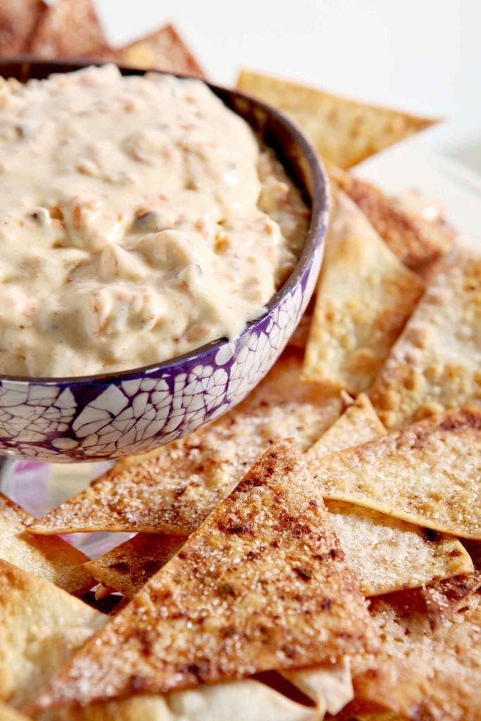 carrot cake dip with cinnamon sugar wontons