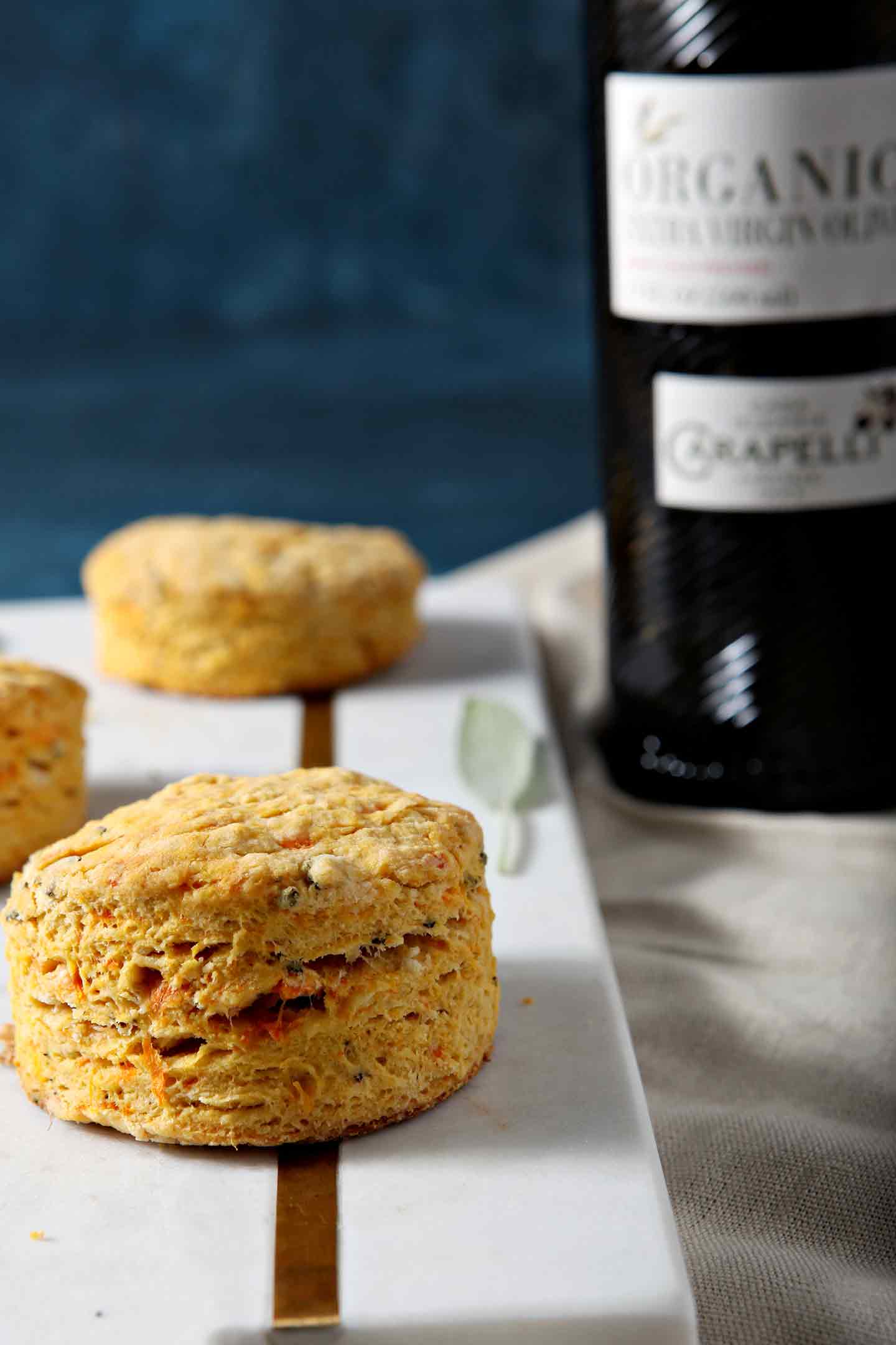 AD | Olive Oil Biscuits | Vegan Biscuits | Thanksgiving Biscuits | Holiday Biscuits | Fall Biscuits | Fall Bread | Thanksgiving Bread | Sweet Potato Biscuits | Easy Homemade Biscuits | Easy Biscuits