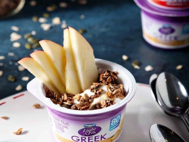 AD | Fall Breakfast | Easy Breakfast | Breakfast Parfaits | Homemade Granola | Easy Granola | Fall Granola | Chai Spiced Breakfast | Chai Spiced Granola