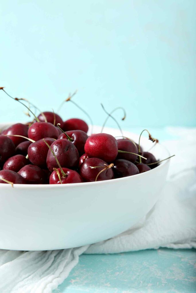 A bowl of cherries