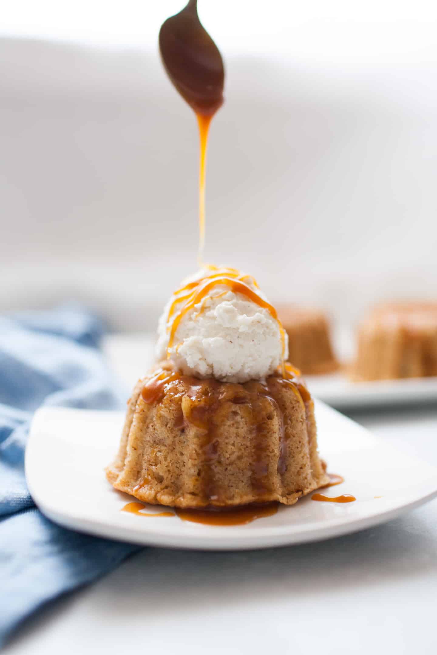 Mini Spice Pound Cakes - Nordic Ware