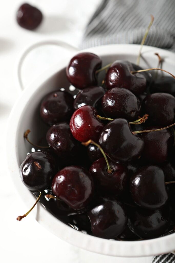 A bowl of dark sweet cherries