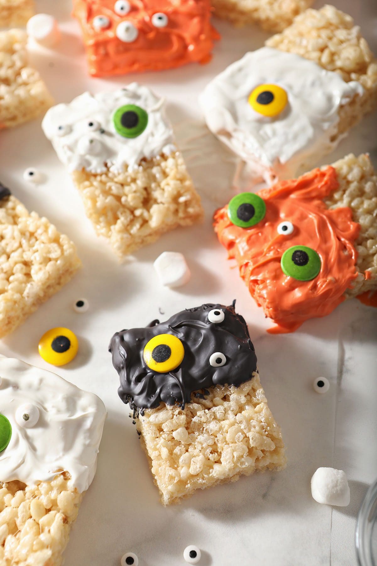 Halloween Rice Krispie Treats with M&Ms - Barefoot In The Pines