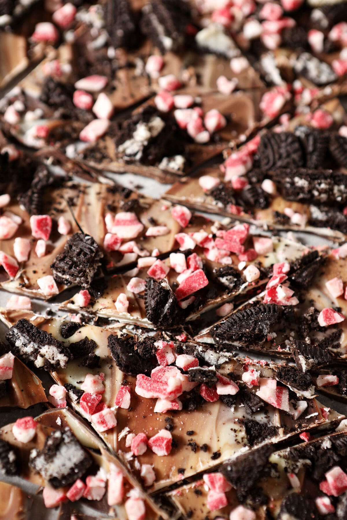Oreo Peppermint Christmas Bark